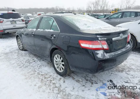 2011 Toyota Camry Xle z USA, uszkodzony, nr VIN 4T4BF3EK1BR148173